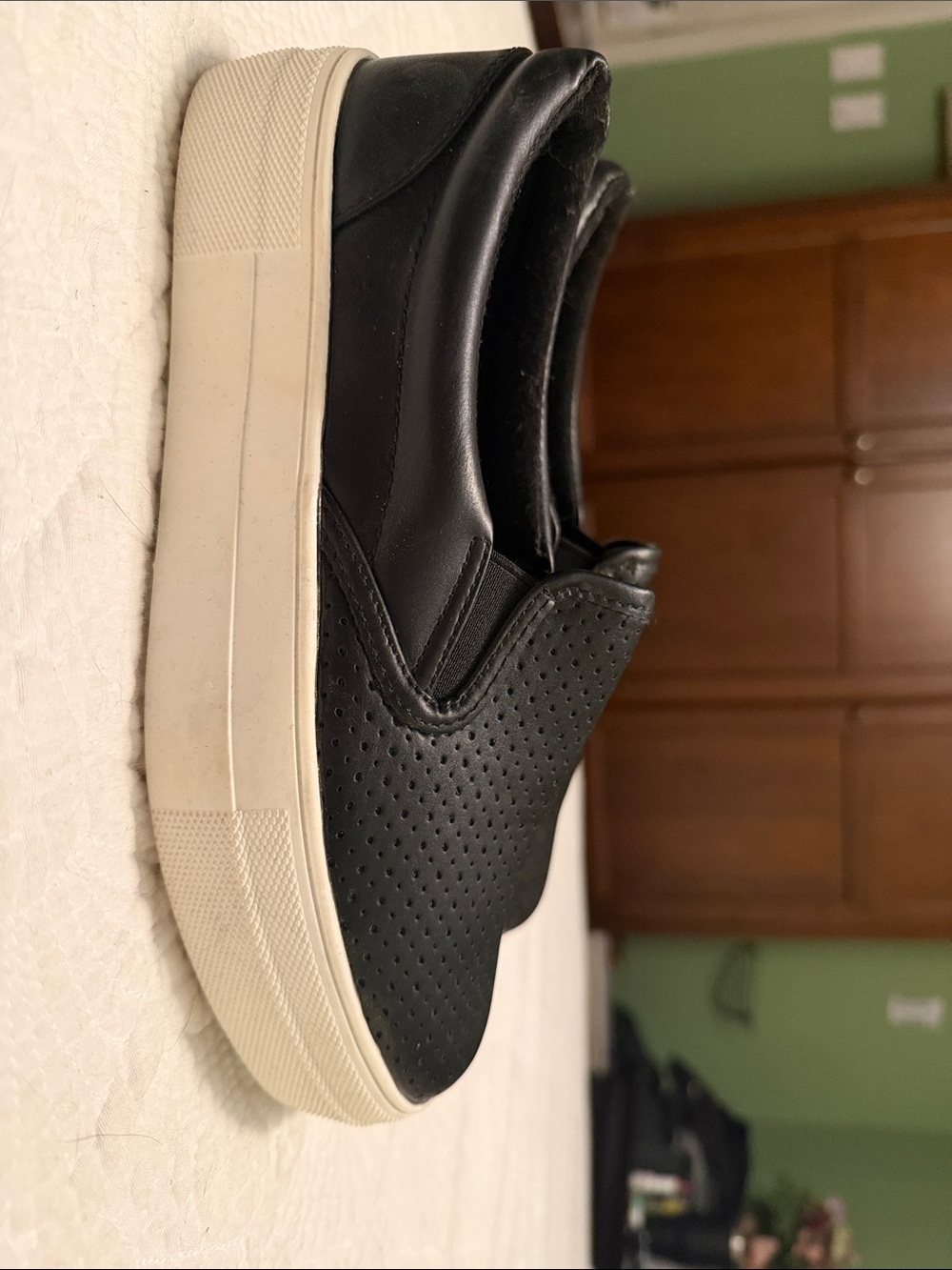 Women’s Black Slip-On Loafers Size 6